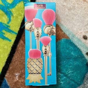 Brand new brush set from tarte.